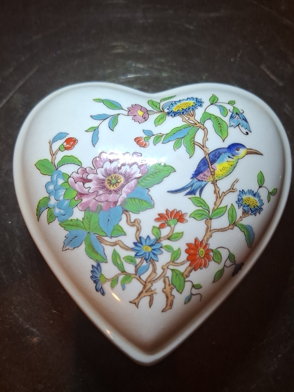 Aynsley PEMBROKE Heart Shaped Trinket Box.